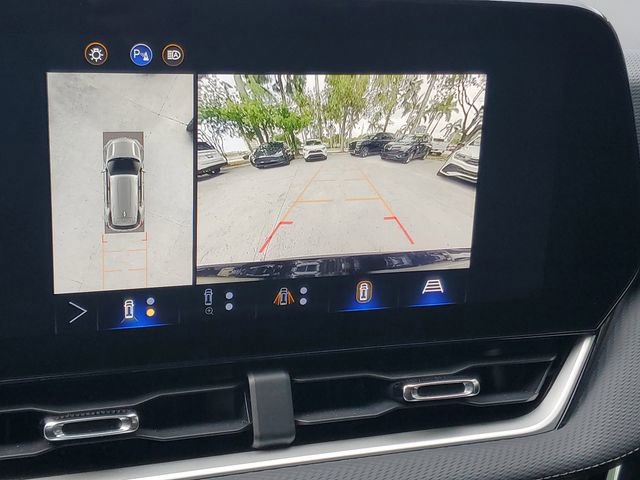 Certified 2025 Chevrolet Equinox LT w/ Safety and Technology Package FWD image 23