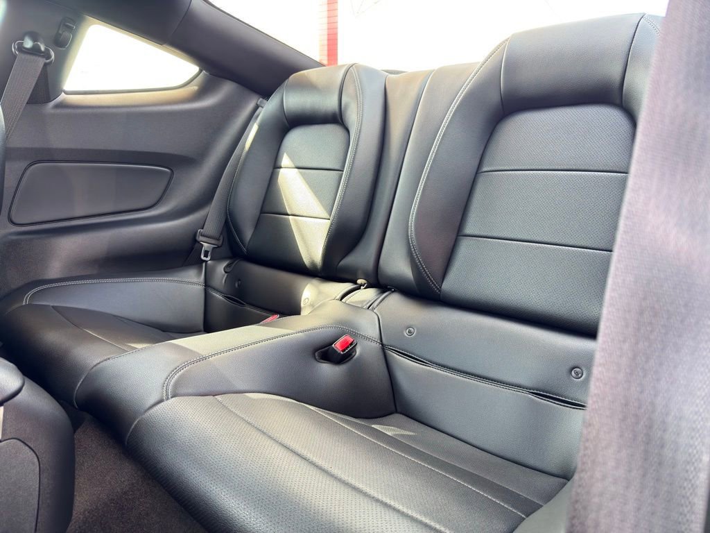 Used 2016 Ford Mustang GT Premium w/ GT Performance Package RWD image 23