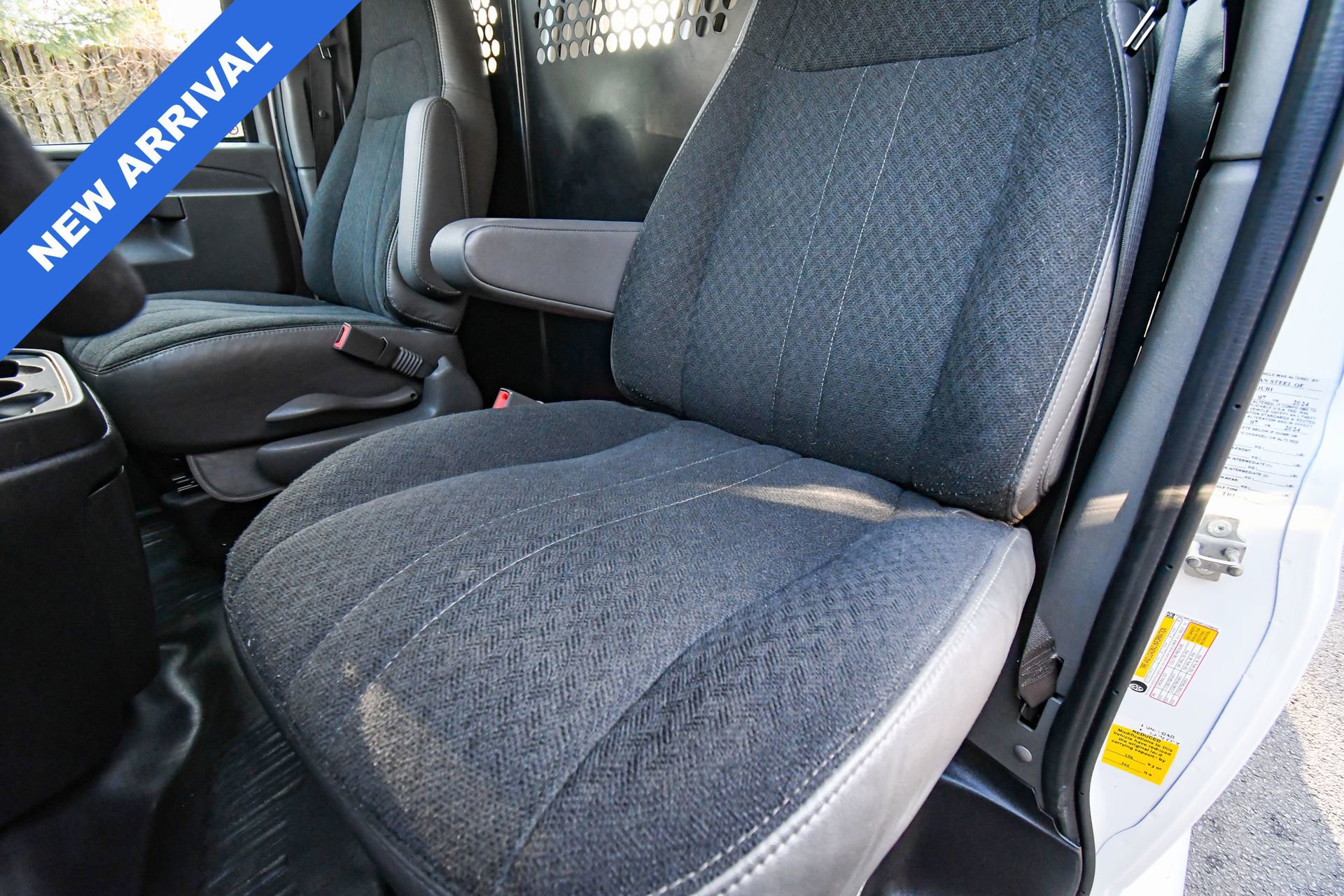 Used 2024 Chevrolet Express 2500 w/ Driver Convenience Package image 43