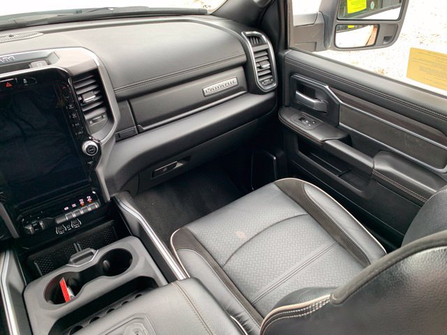 Used 2025 RAM 2500 Laramie AWD/4WD image 24