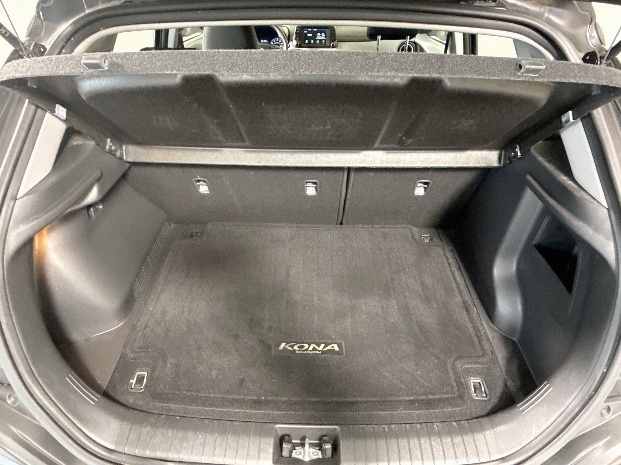 Used 2018 Hyundai Kona SE AWD/4WD image 32