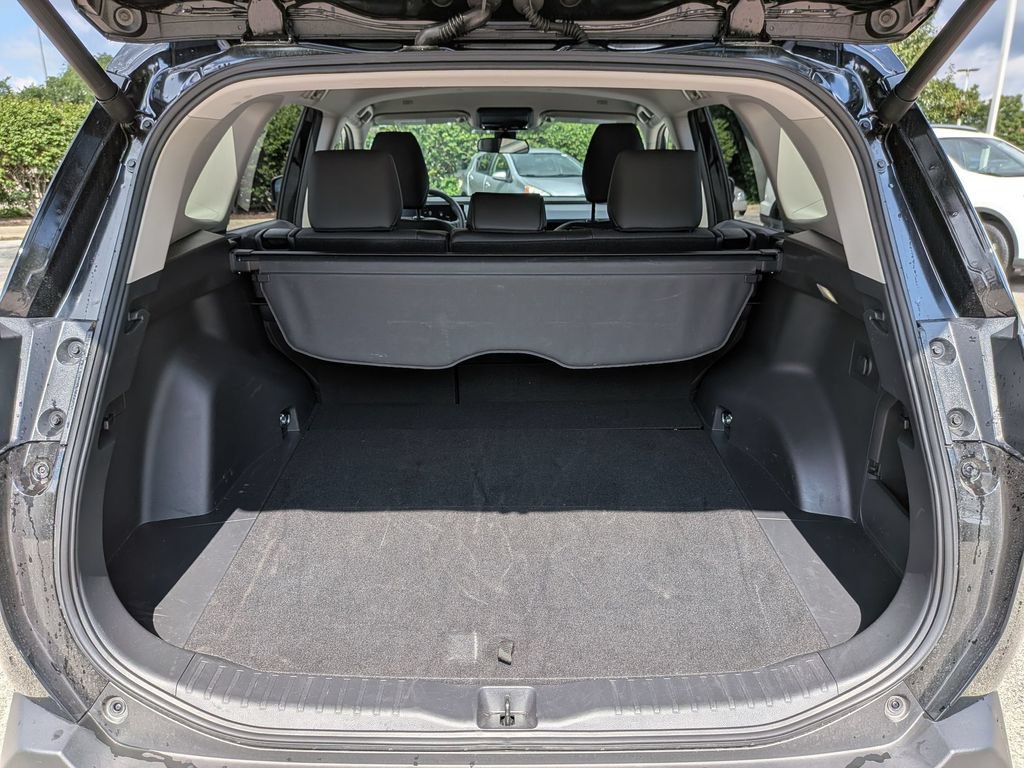 Used 2026 Toyota RAV4 XLE Premium AWD/4WD image 29