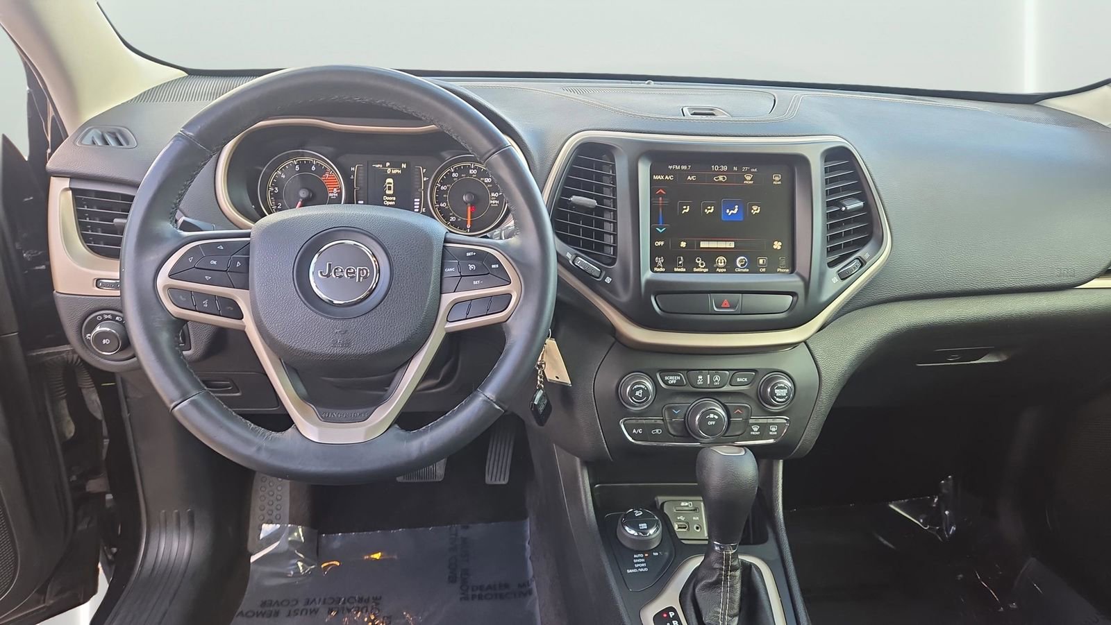 Used 2017 Jeep Cherokee Latitude image 17