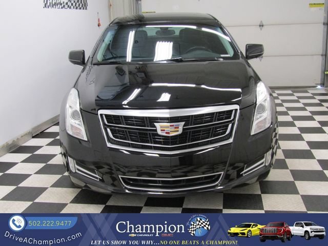 Used 2016 Cadillac XTS Luxury FWD image 2