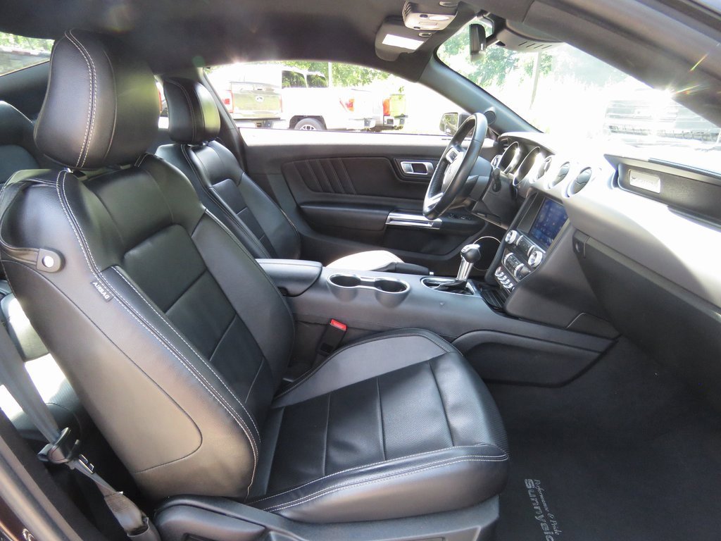 Used 2022 Ford Mustang Premium image 14