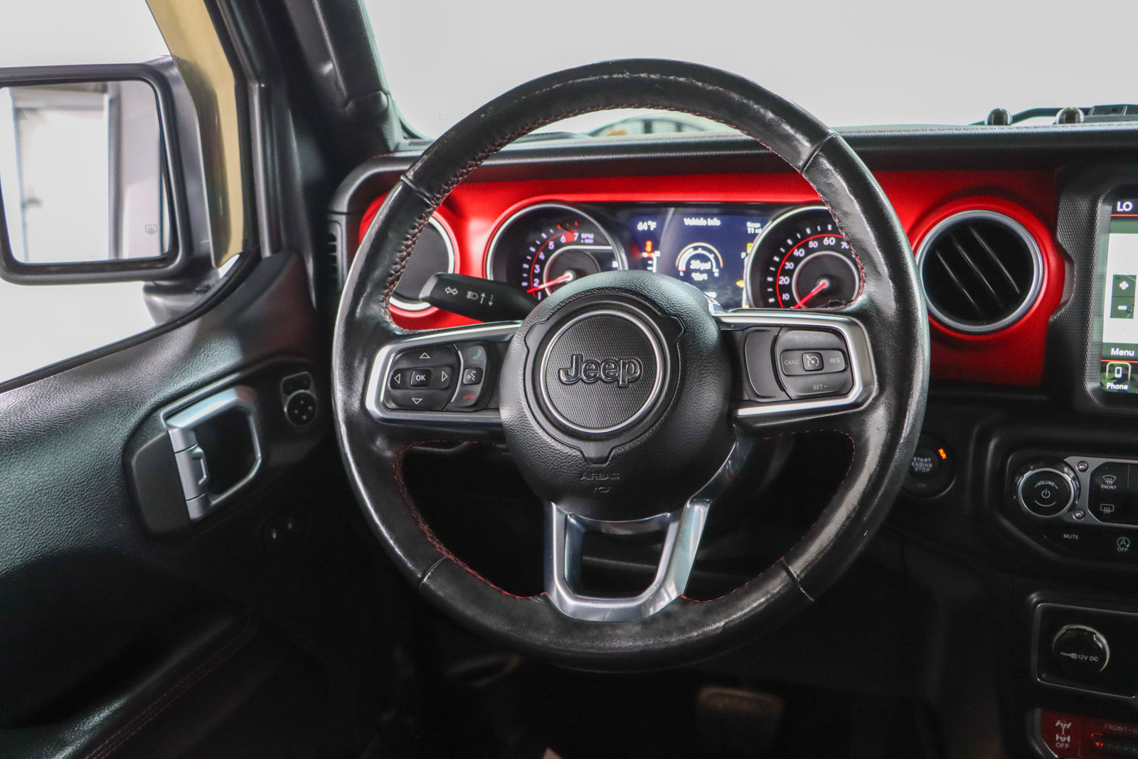 Used 2018 Jeep Wrangler Unlimited Rubicon AWD/4WD image 13