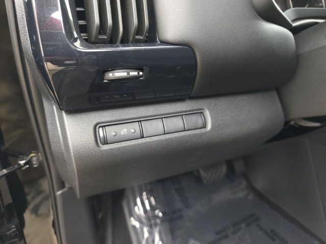 Used 2025 Nissan Pathfinder S FWD image 38