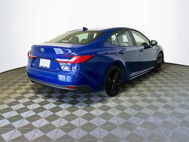 Used 2025 Toyota Camry SE image 8