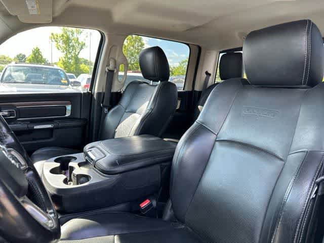 Used 2017 RAM 1500 Laramie AWD/4WD image 3