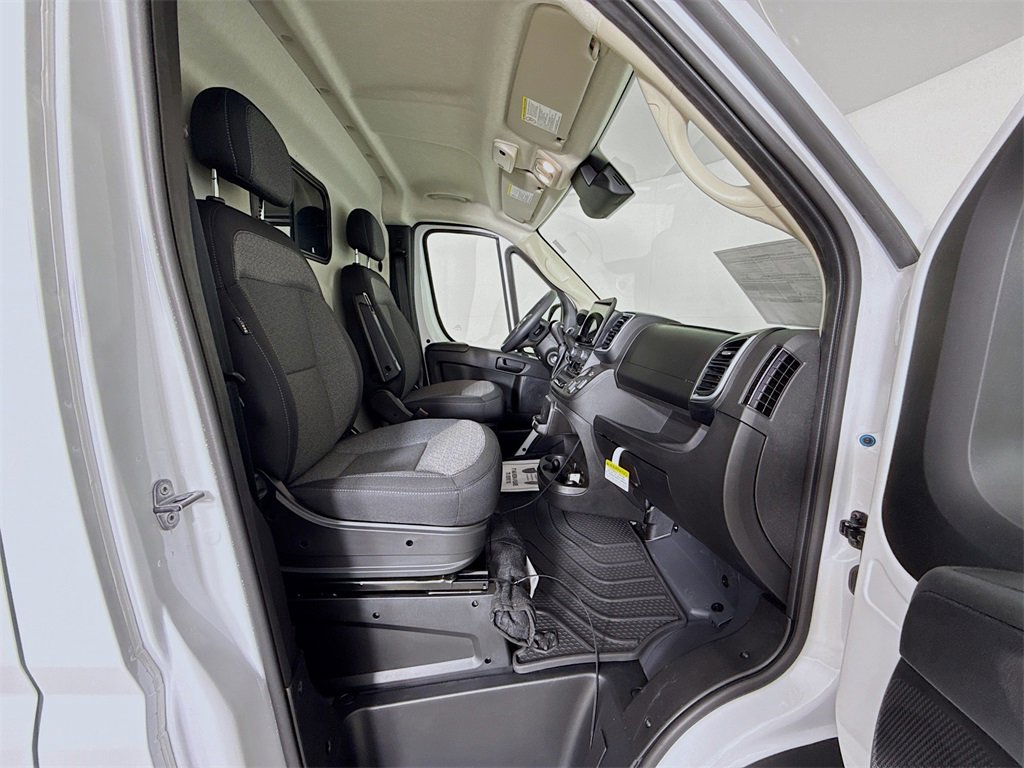 New 2026 RAM ProMaster 3500 w/ Quick Order Package 22G SLT image 31
