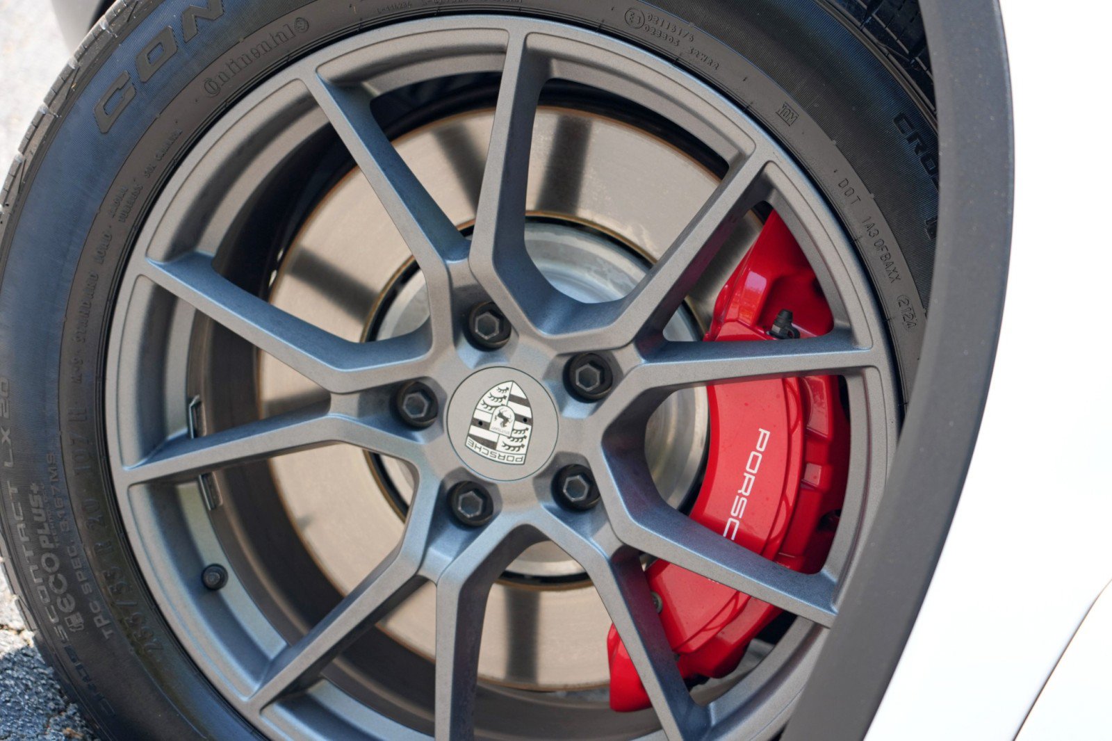 Used 2024 Porsche Cayenne S AWD/4WD image 61