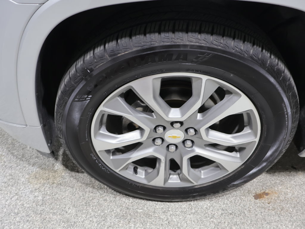 Used 2020 Chevrolet Traverse Premier AWD/4WD image 9