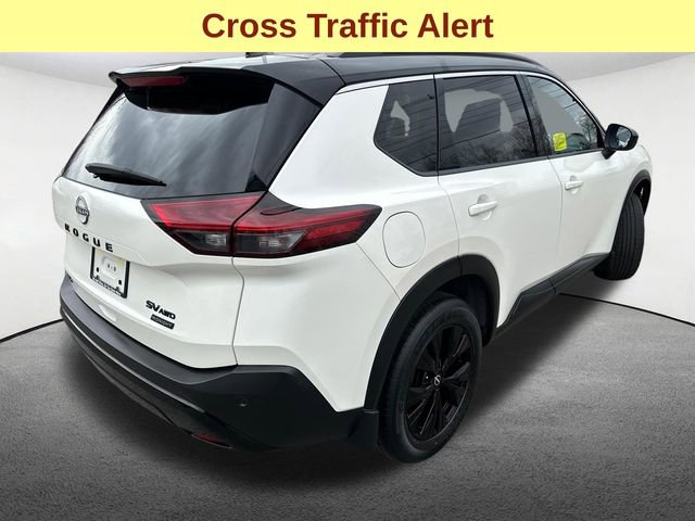 Used 2023 Nissan Rogue SV w/ SV Premium B Package image 10