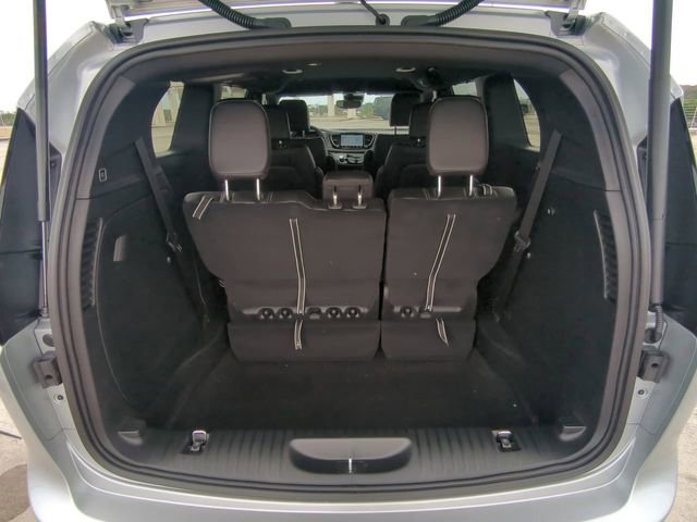 New 2026 Chrysler Pacifica Select image 14