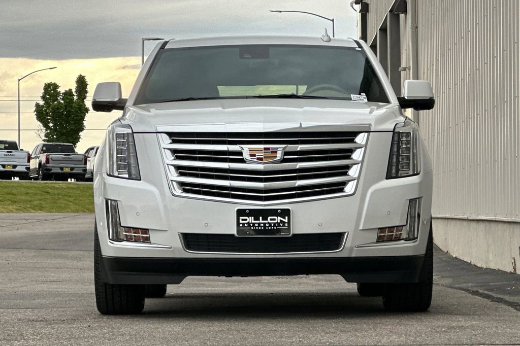 Used 2020 Cadillac Escalade Platinum AWD/4WD image 9