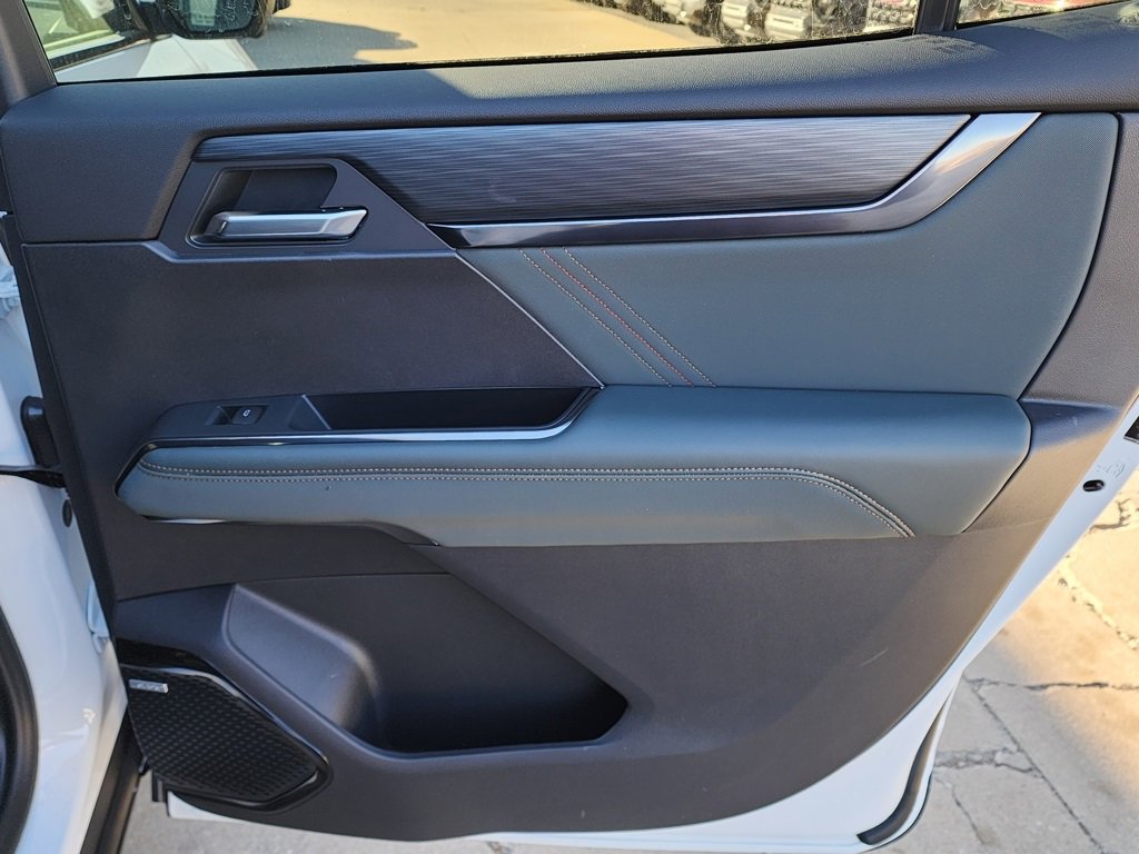 New 2026 GMC Acadia AT4 w/ Super Cruise Package image 44