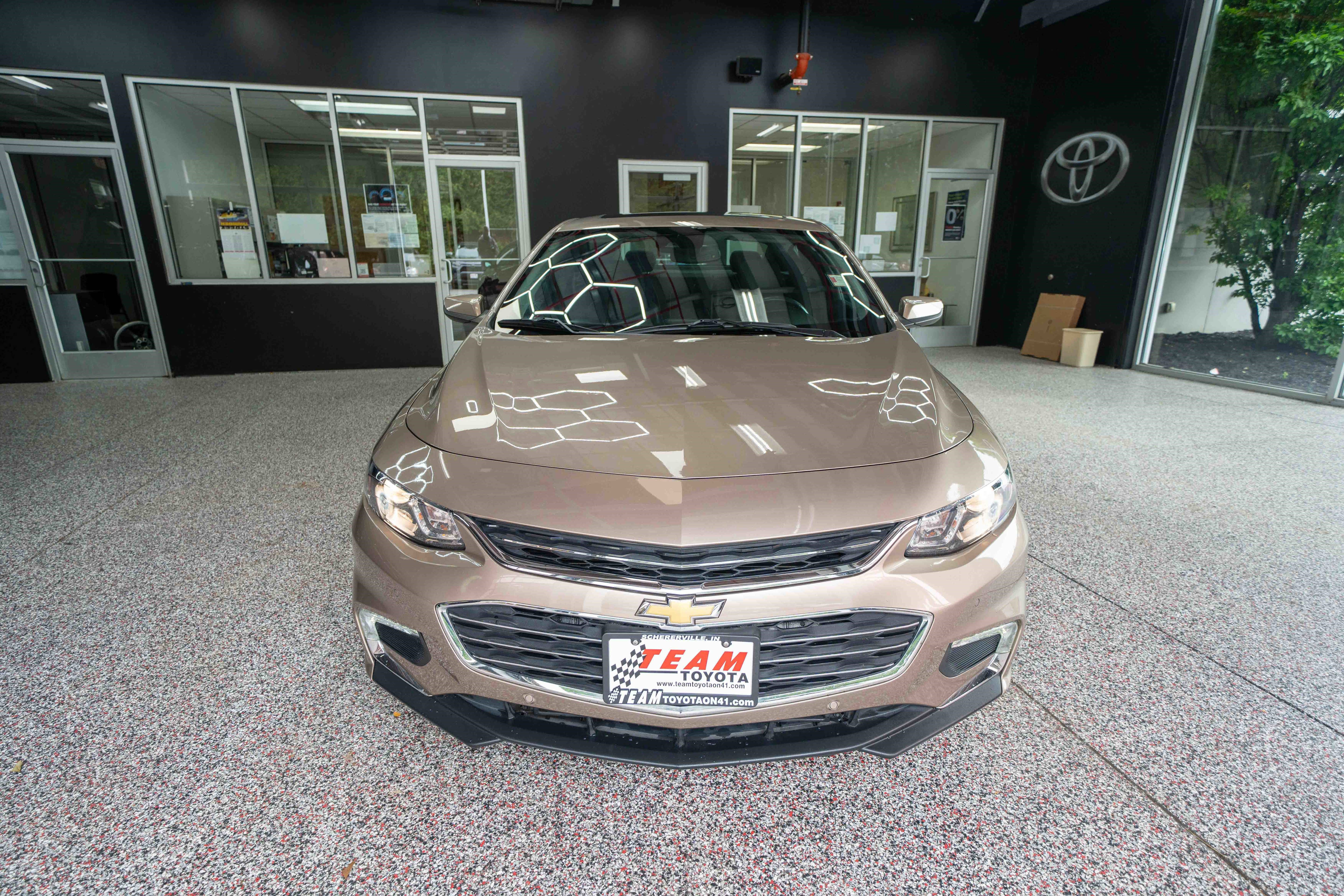 Used 2018 Chevrolet Malibu RS w/ Leather Package FWD image 6
