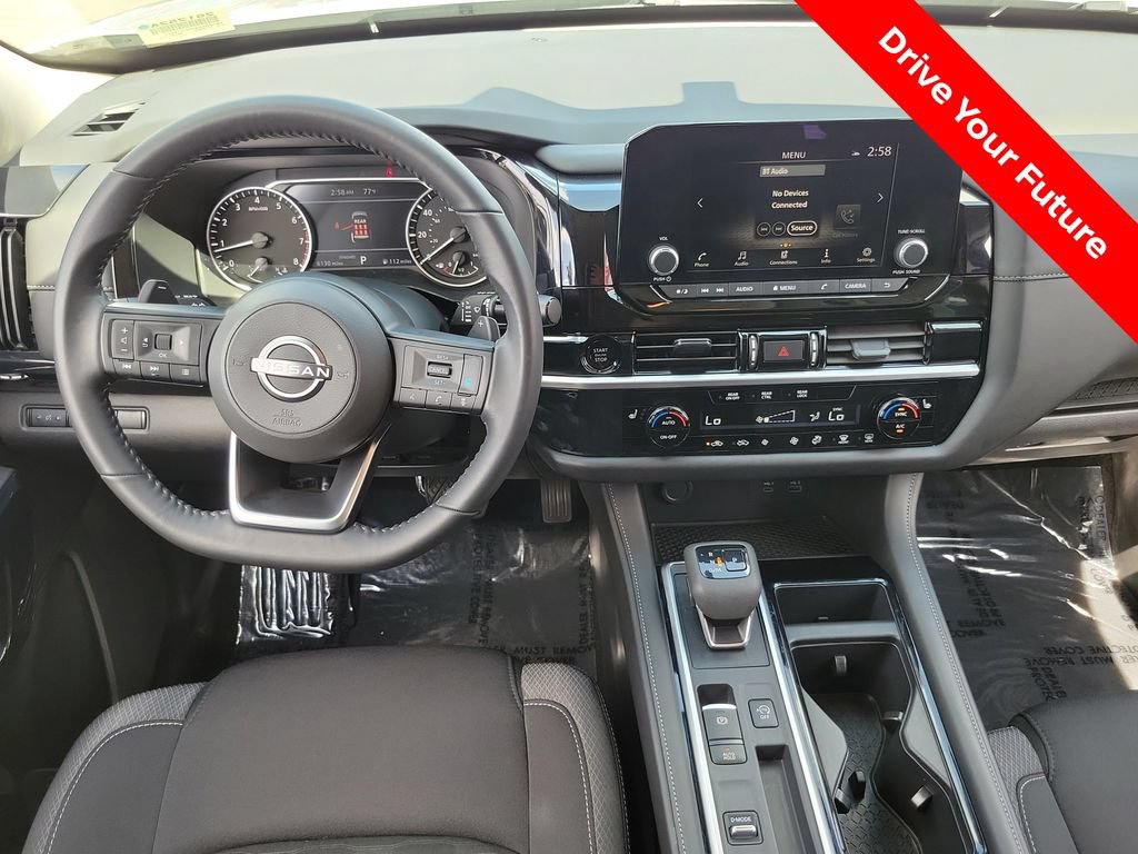 Certified 2025 Nissan Pathfinder SV FWD image 4