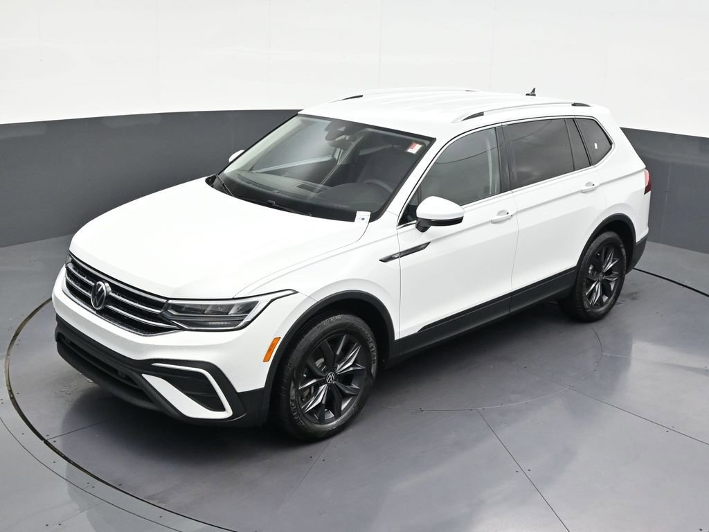 Used 2024 Volkswagen Tiguan SE FWD image 15