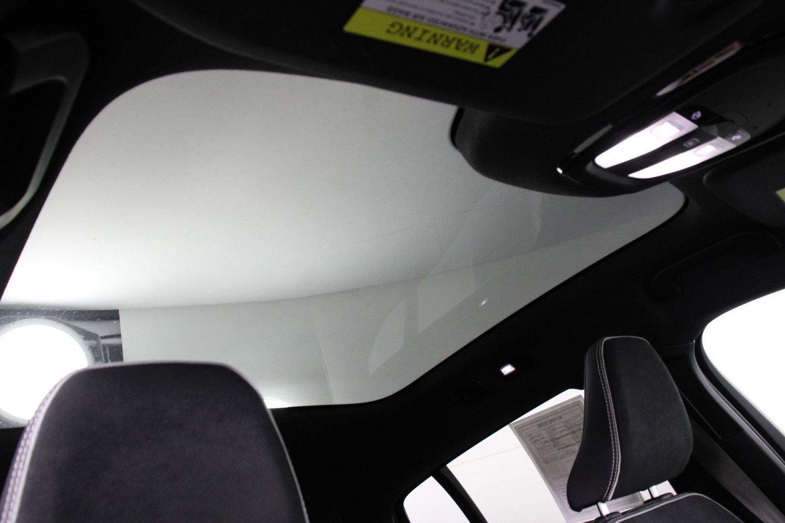 Used 2023 Volvo C40 P8 Recharge Plus AWD/4WD image 23