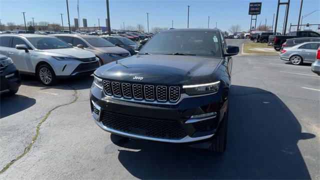 Used 2022 Jeep Grand Cherokee Summit image 5