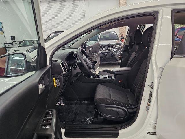 Used 2020 Kia Sportage LX image 28