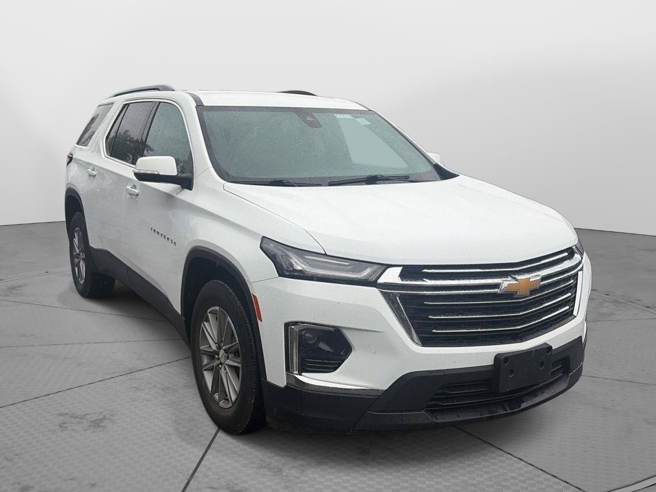 Used 2023 Chevrolet Traverse LT