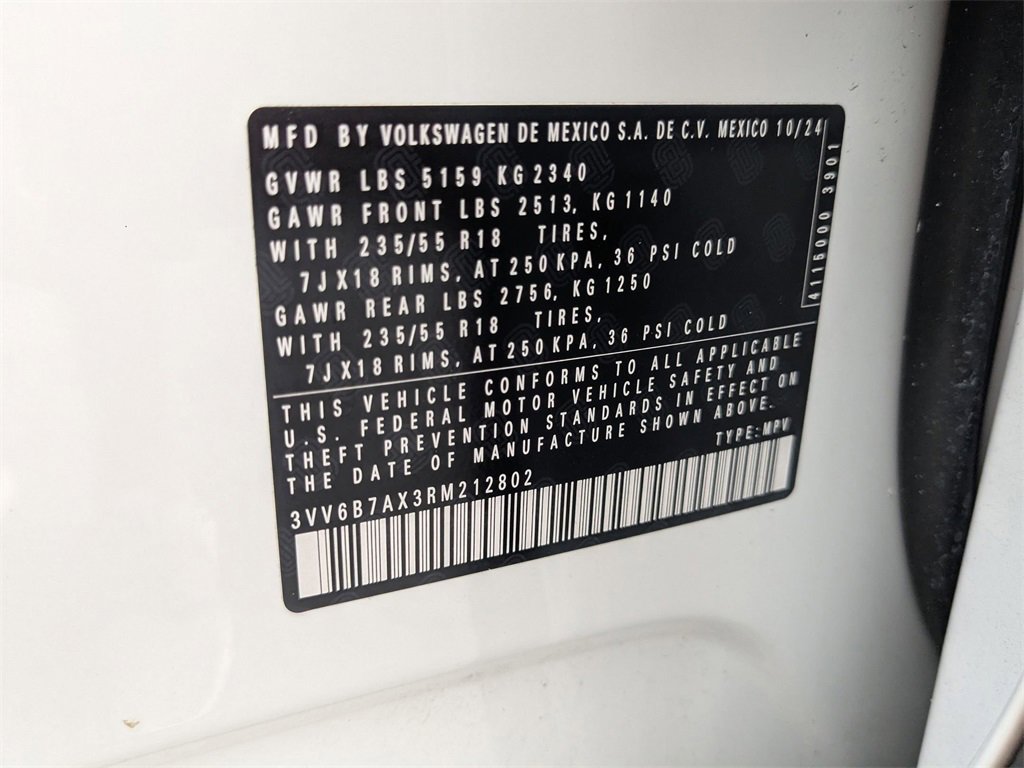 Used 2024 Volkswagen Tiguan Wolfsburg Edition image 34