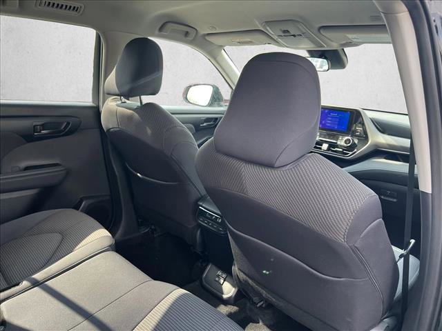Certified 2025 Toyota Highlander LE image 22