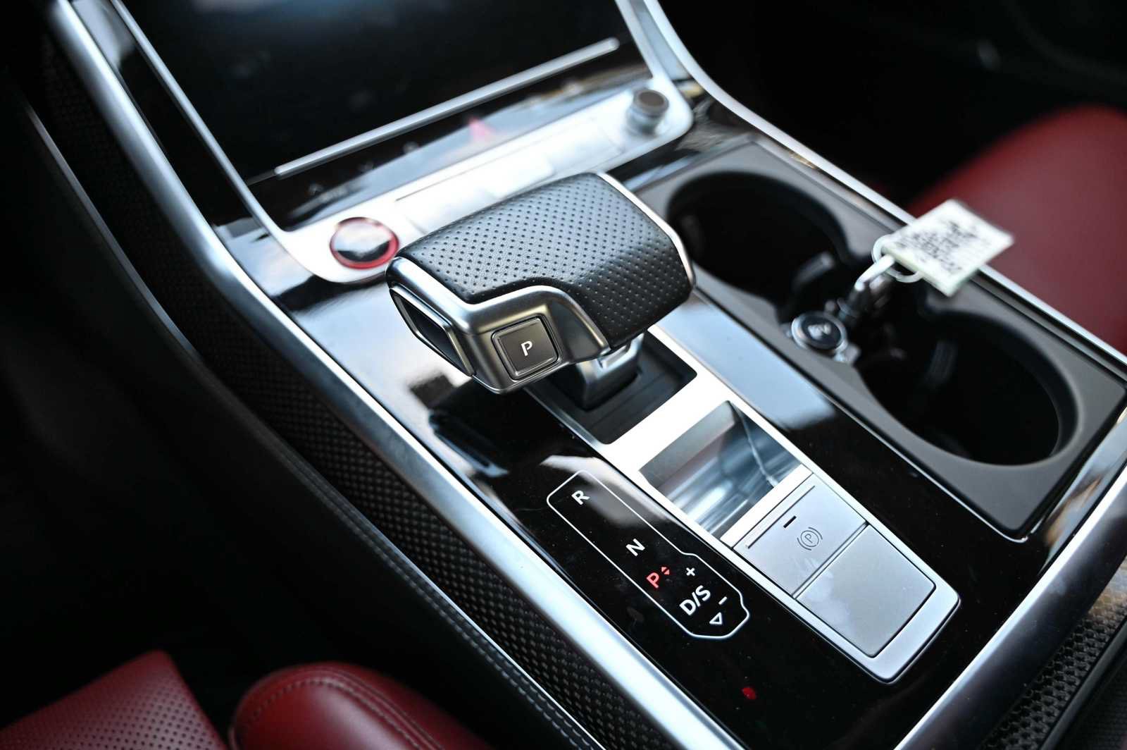 Used 2023 Audi SQ7 Prestige AWD/4WD image 15
