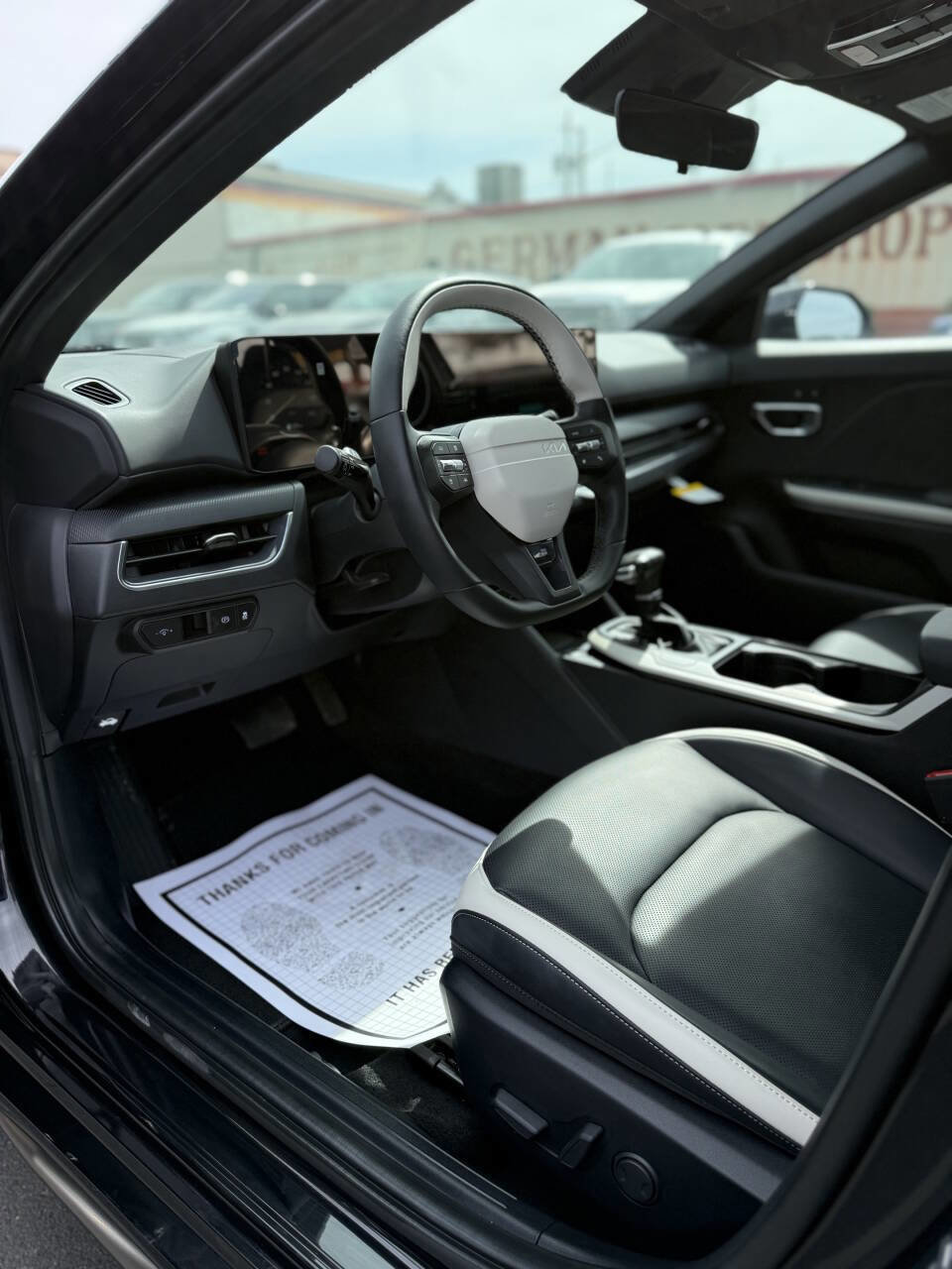 Used 2025 Kia K4 GT-Line w/ GT-Line Premium Package FWD image 12