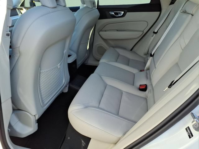 New 2026 Volvo XC60 T8 Ultra w/ Protection Package Premier AWD/4WD image 11