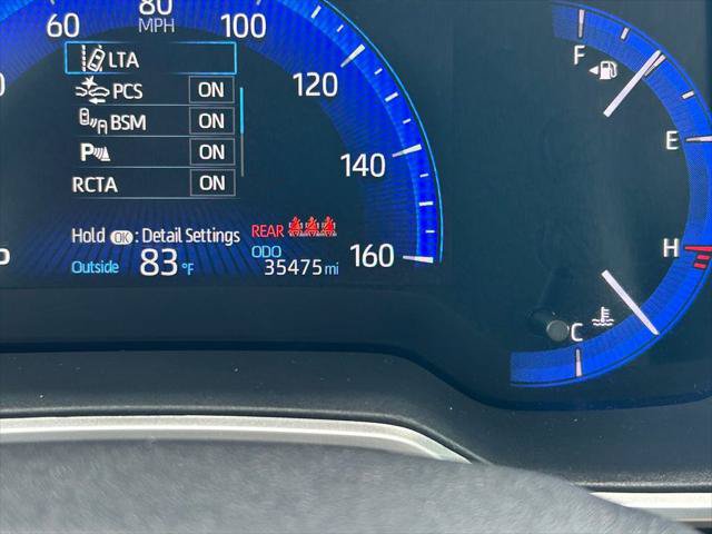 Certified 2022 Toyota Corolla Cross XLE w/ Convenience Package FWD image 33