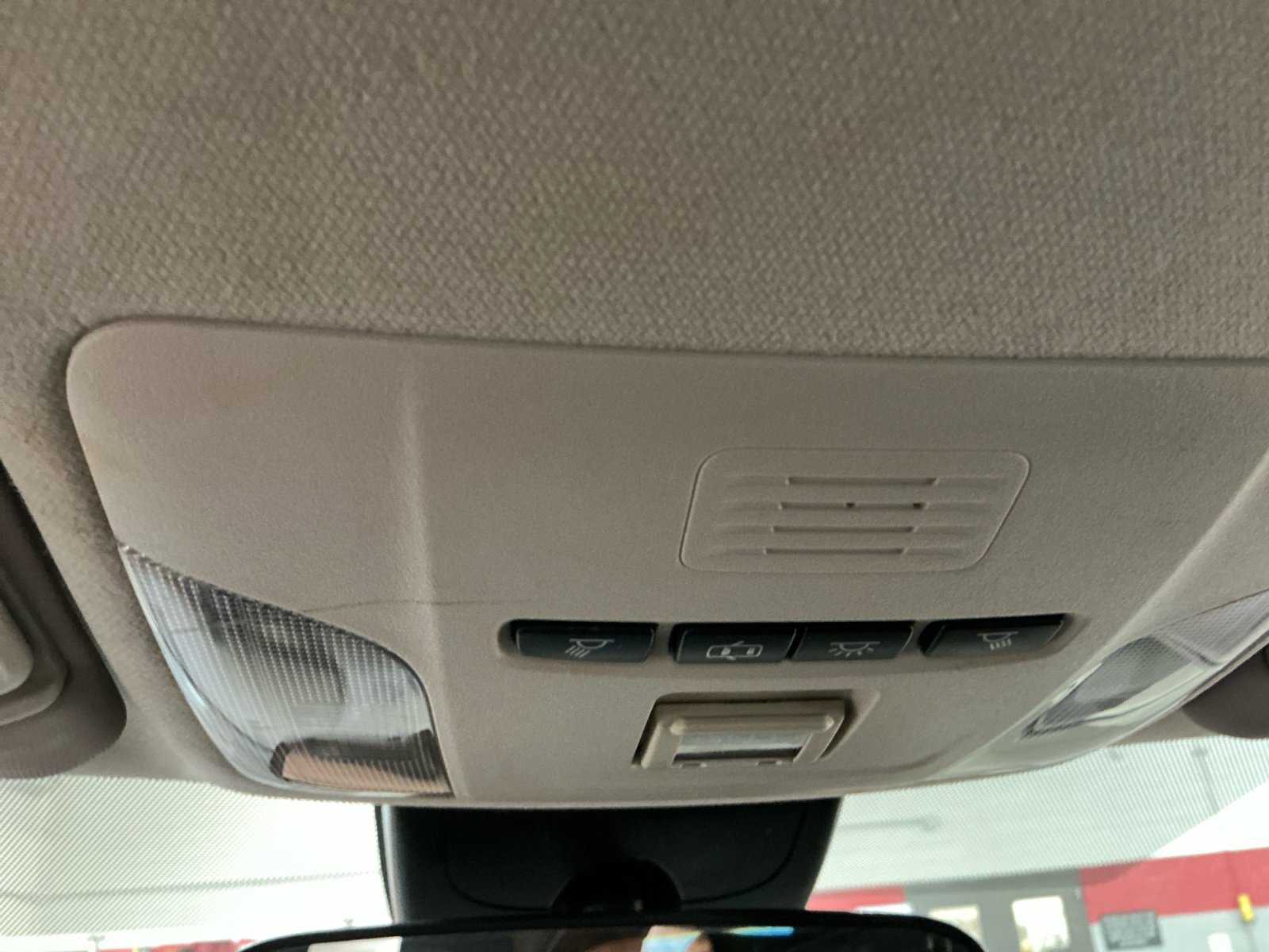 Used 2020 Toyota Corolla LE w/ Carpet Mat Package (TMS) FWD image 31