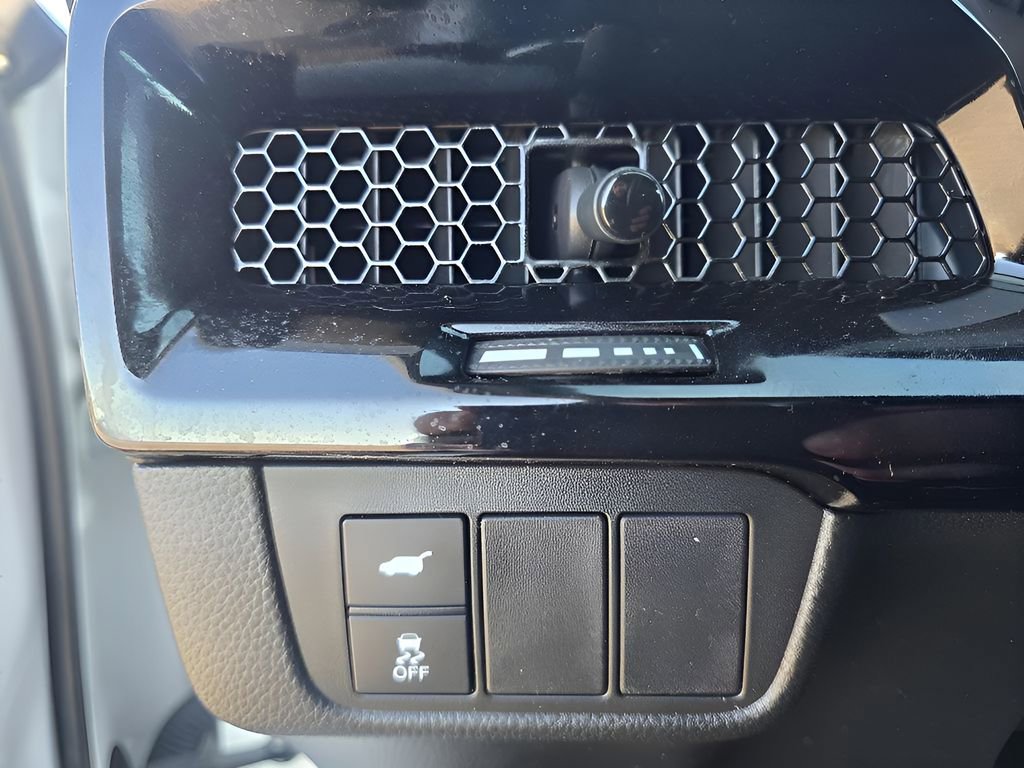 Used 2025 Honda CR-V Sport Touring image 16
