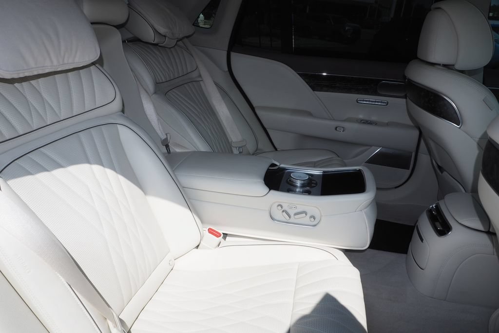 Used 2023 Genesis G90 3.5T AWD/4WD image 20