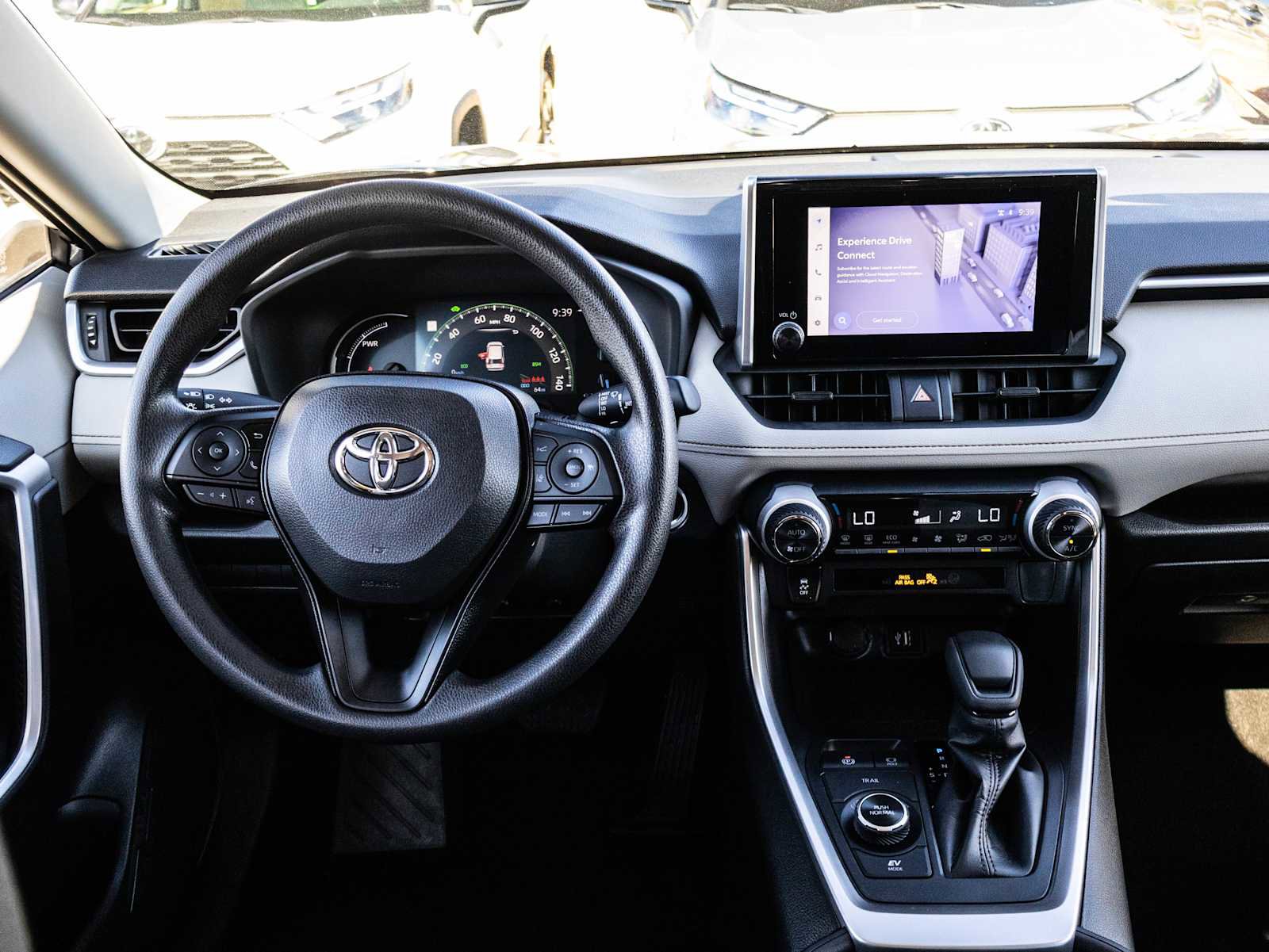 Used 2025 Toyota RAV4 XLE w/ Convenience Package image 20