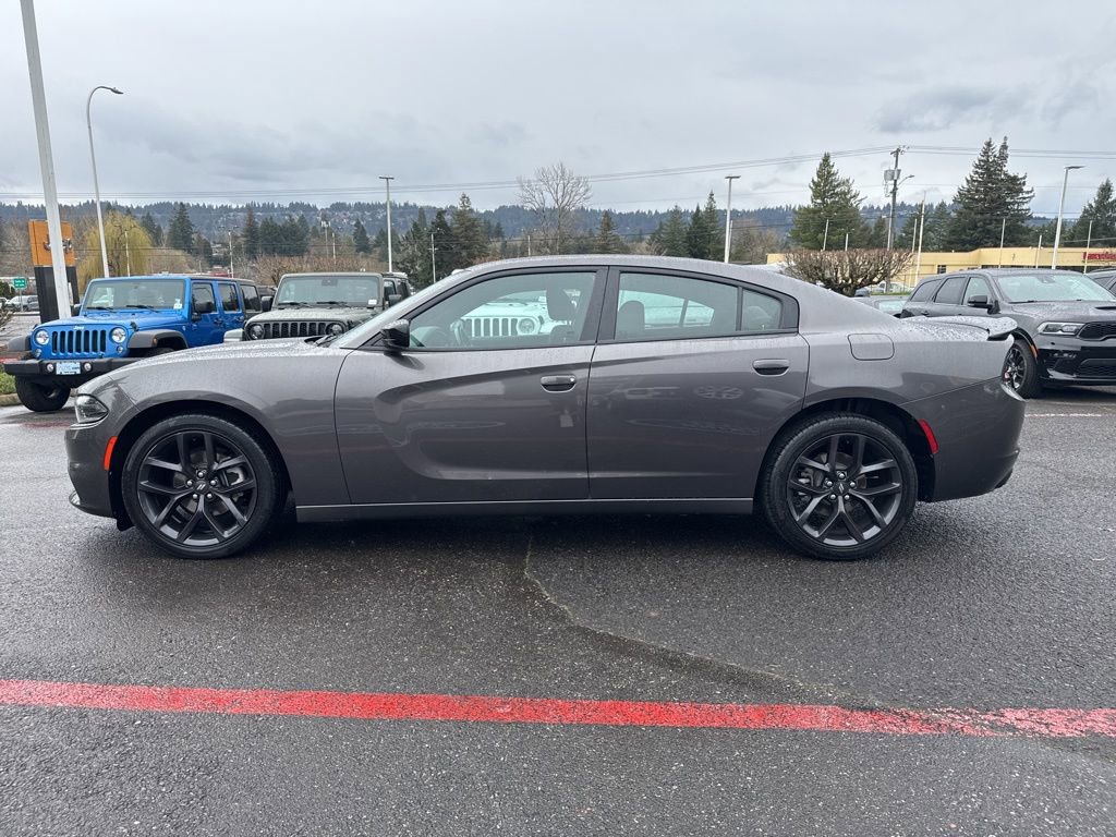 Used 2021 Dodge Charger SXT w/ Blacktop Package image 4