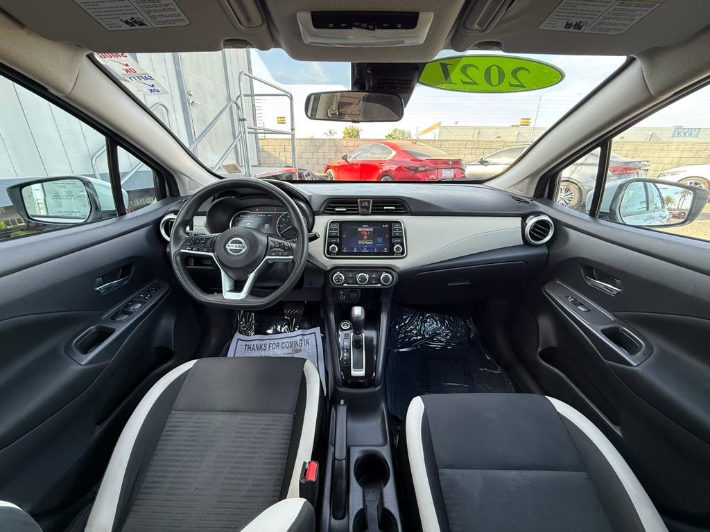 Used 2021 Nissan Versa SV image 14