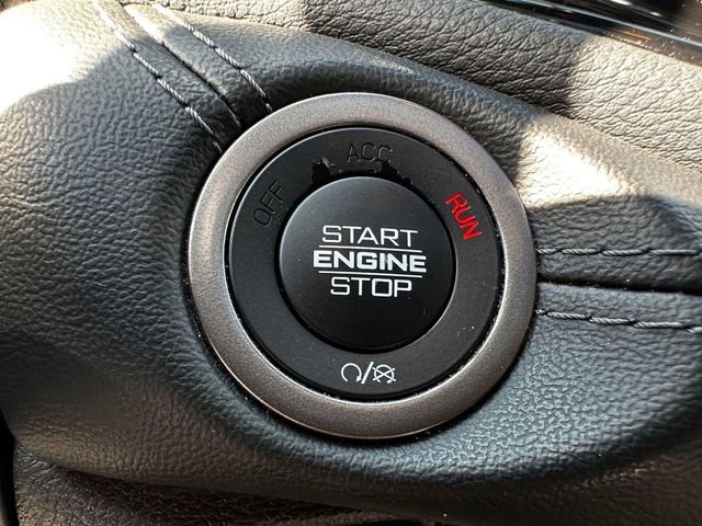 Used 2022 Dodge Durango SXT w/ Blacktop Package AWD/4WD image 22