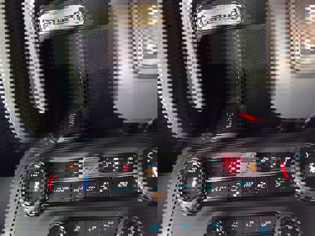 New 2026 Ford Bronco Outer Banks w/ Sasquatch Package image 28