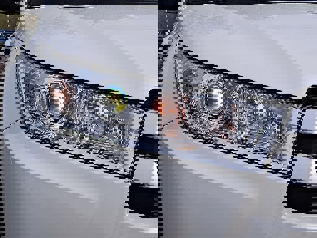 Used 2019 Toyota Highlander LE image 28