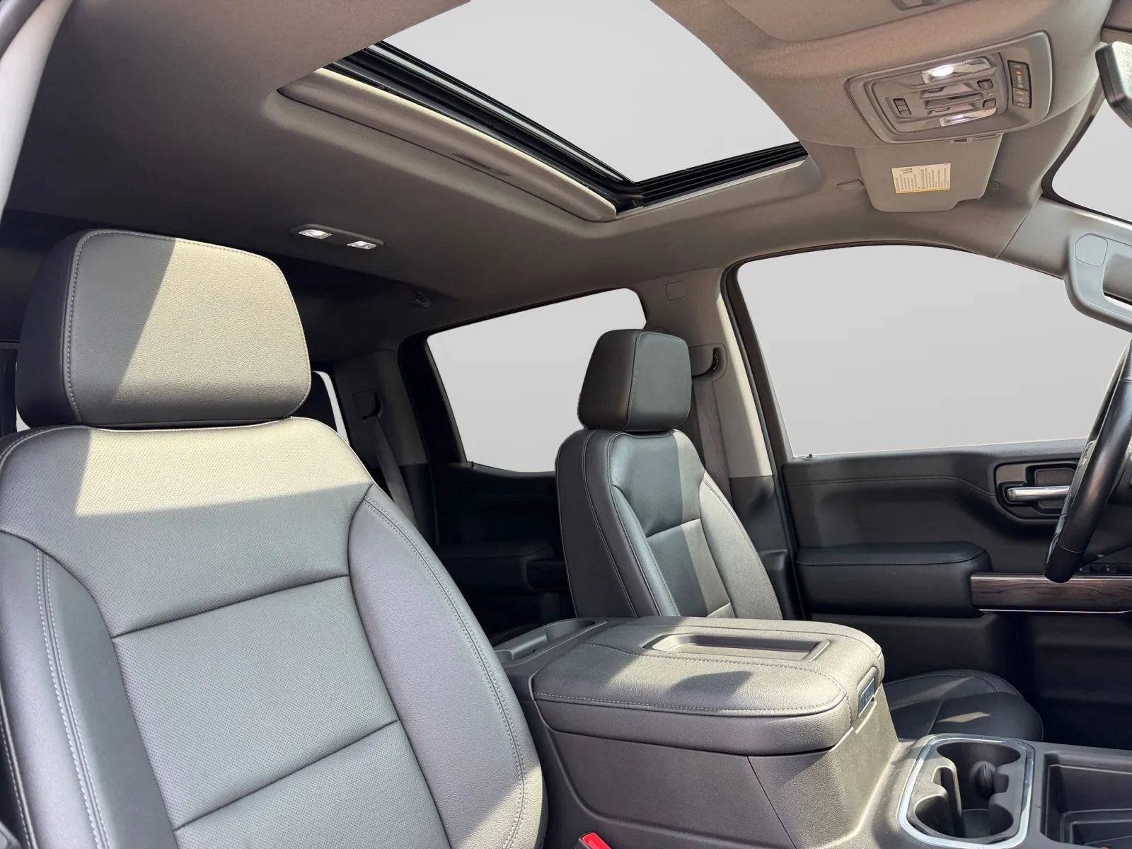 Used 2021 Chevrolet Silverado 1500 LTZ image 37