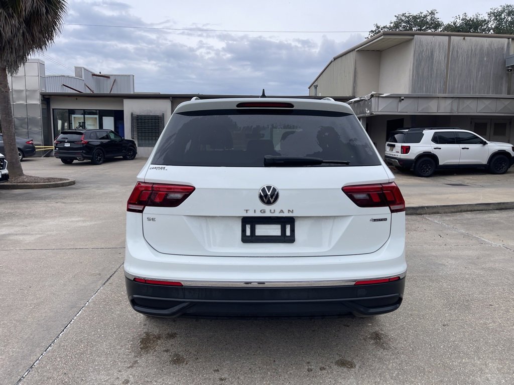 Used 2022 Volkswagen Tiguan SE image 6