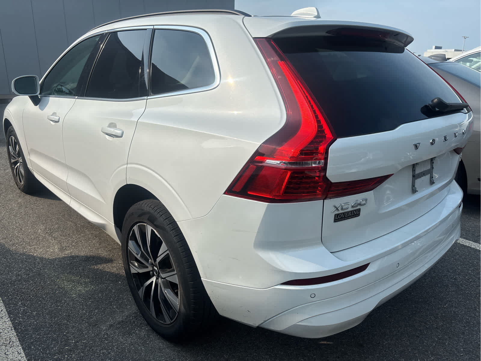 Used 2023 Volvo XC60 B5 Core w/ Climate Package AWD/4WD image 5
