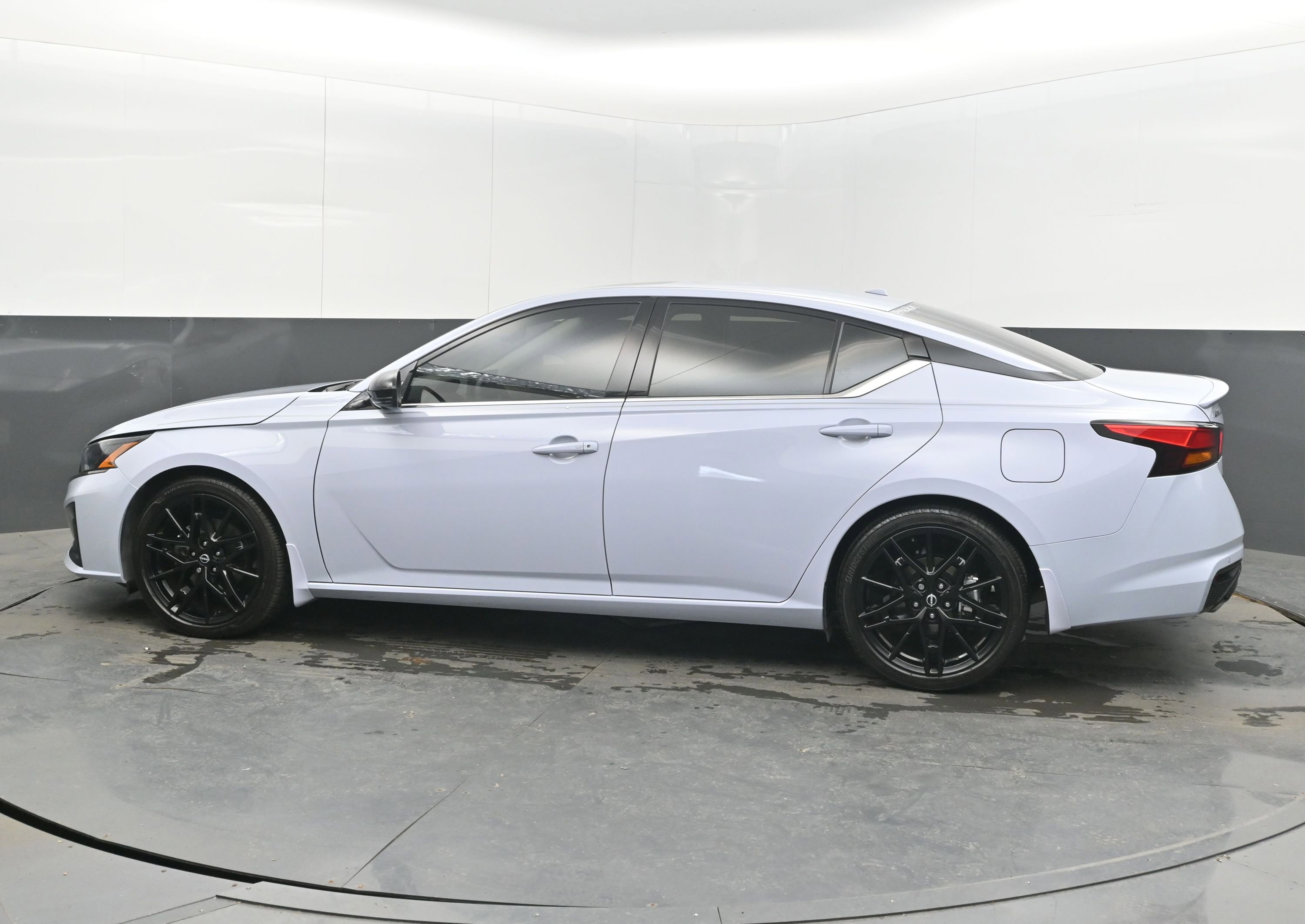 Used 2024 Nissan Altima 2.0 SR image 7