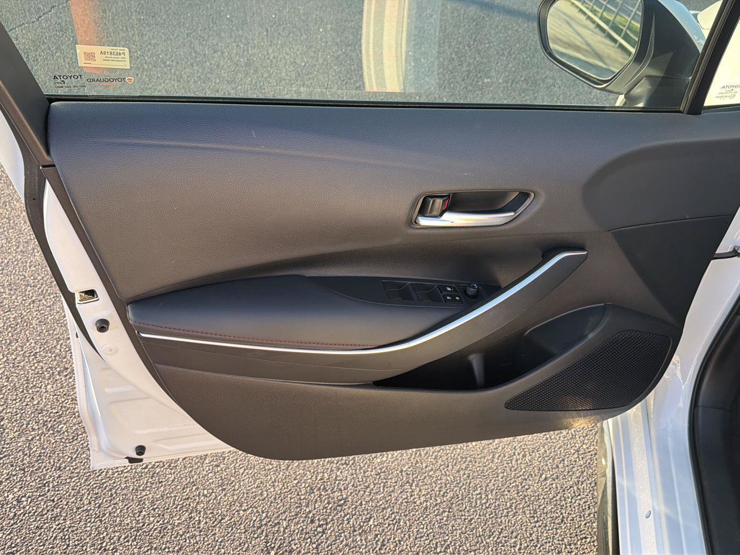 Used 2024 Toyota Corolla SE FWD image 16