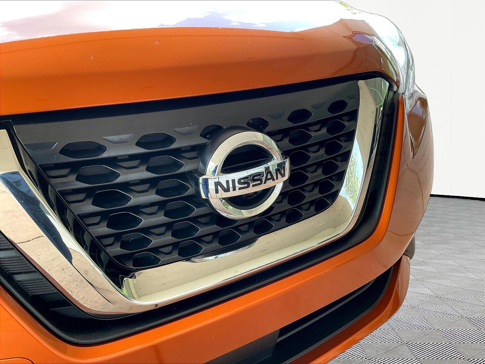 Used 2020 Nissan Kicks SR w/ SR Premium Package FWD image 30