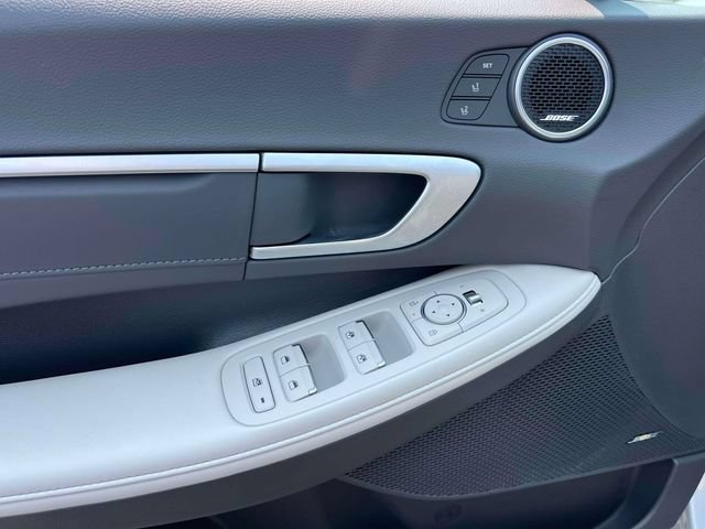 Certified 2025 Hyundai Sonata Limited FWD image 15