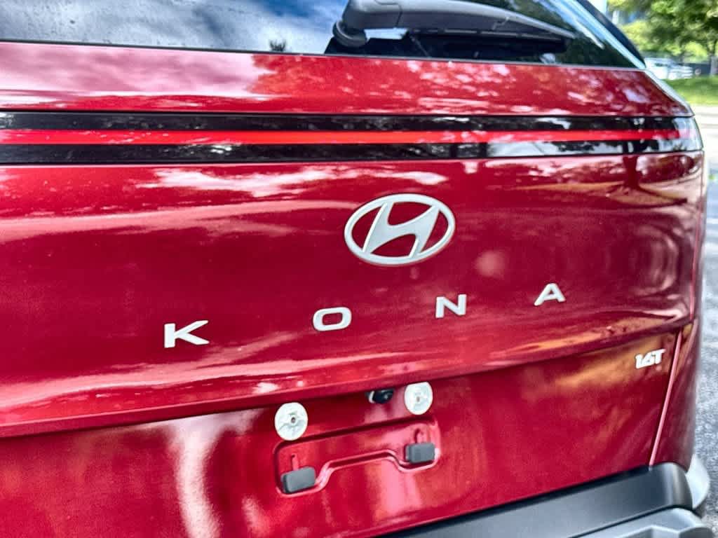 Used 2024 Hyundai Kona Limited FWD image 10